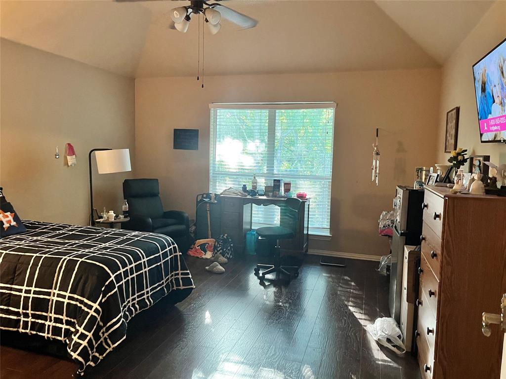 2413 Rivers Edge Drive