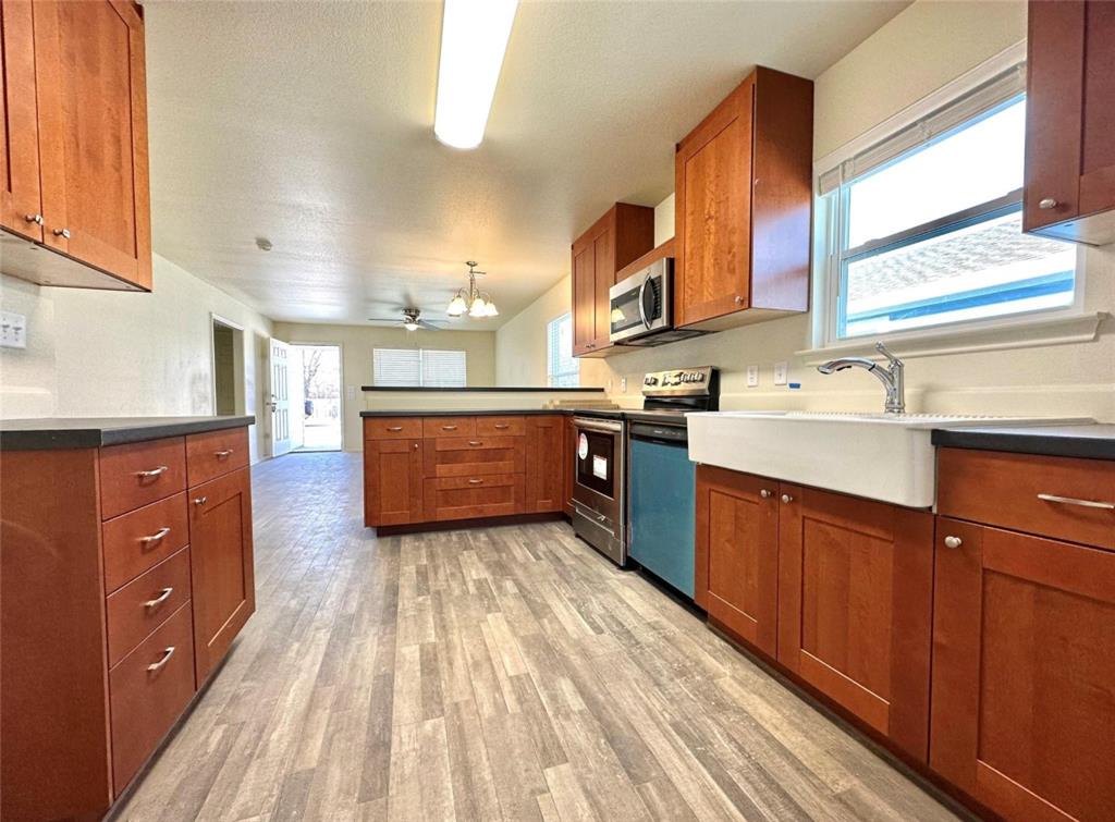 313 SW 14th Avenue