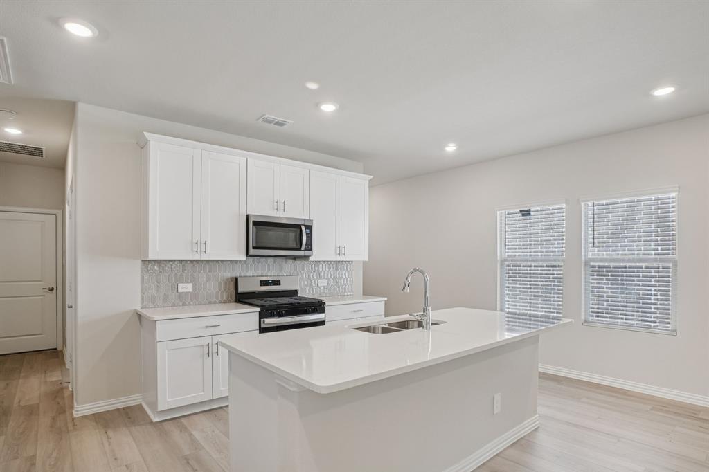 710 Leavenworth Drive