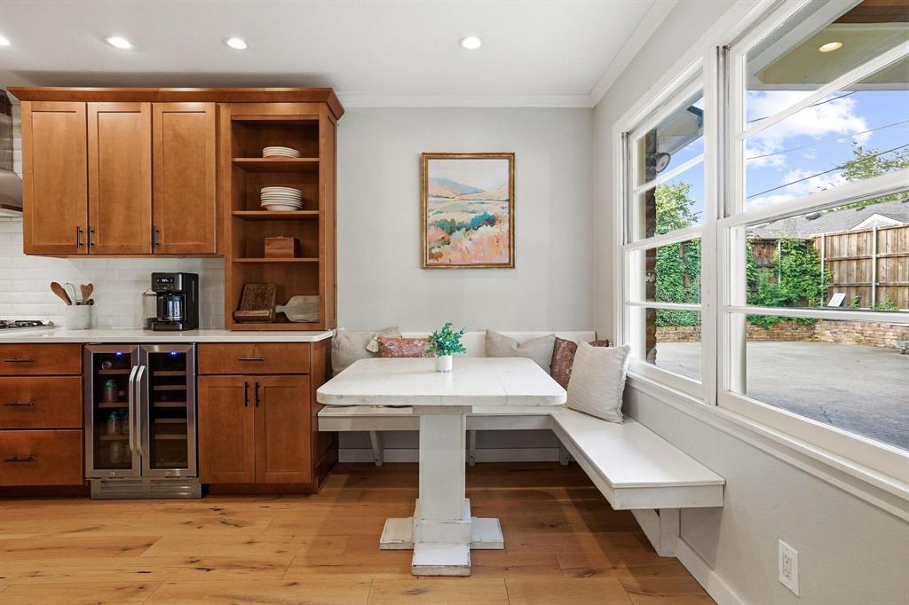 Walnut Hills Manor - Residential