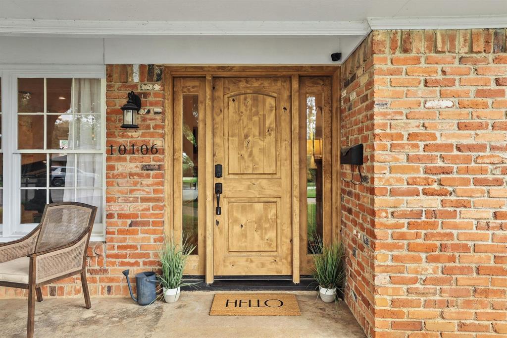 10106 Crestover Circle