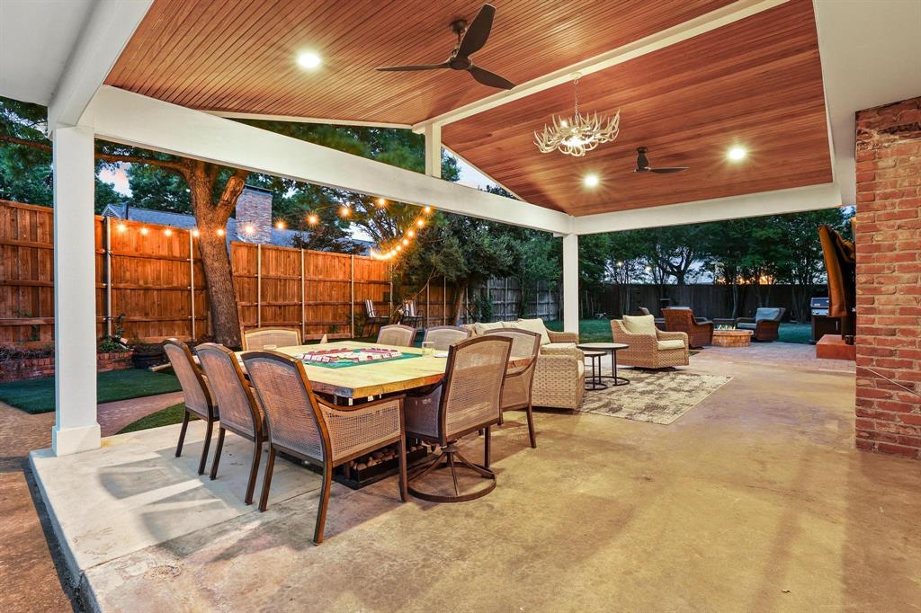 Walnut Hills Manor - Residential