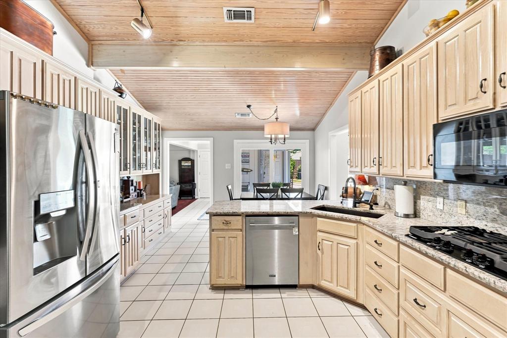 923 Wellington Drive