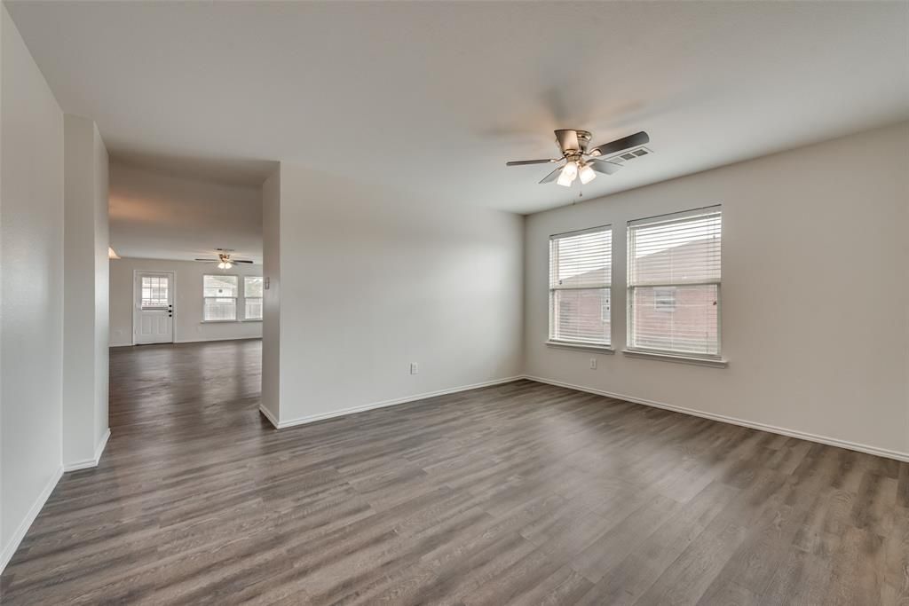 Photo of 3012 Southern Hills Lane, Mesquite, TX 75181 (MLS # 20962915)