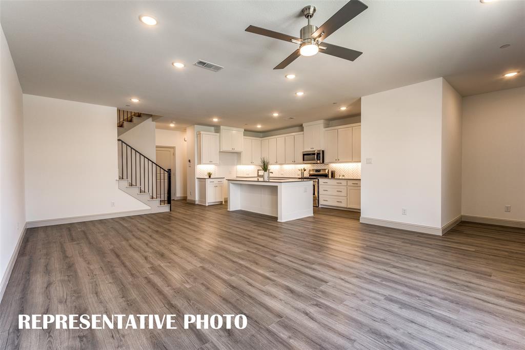 8903 Scarp Hill Lane