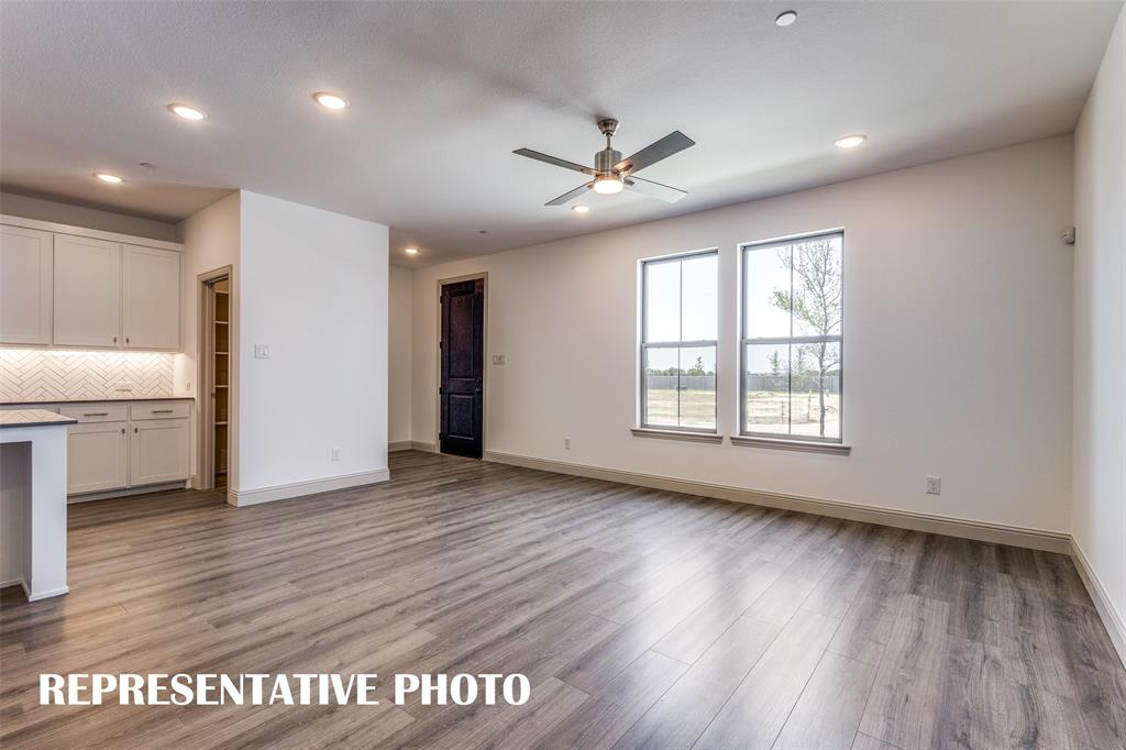 8903 Scarp Hill Lane