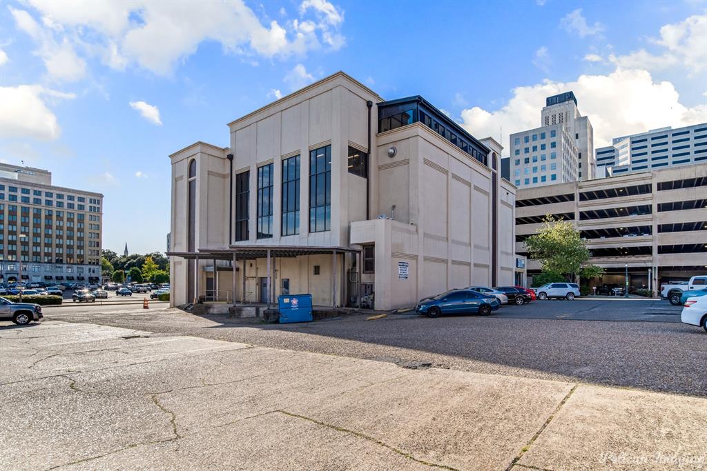 Downtown - Commercial Sale