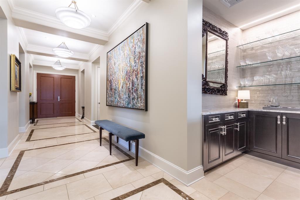 Ritz-Carlton Residences - Residential