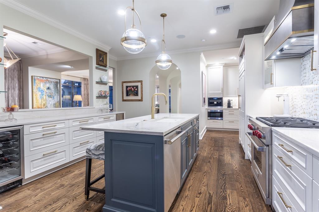 Ritz-Carlton Residences - Residential