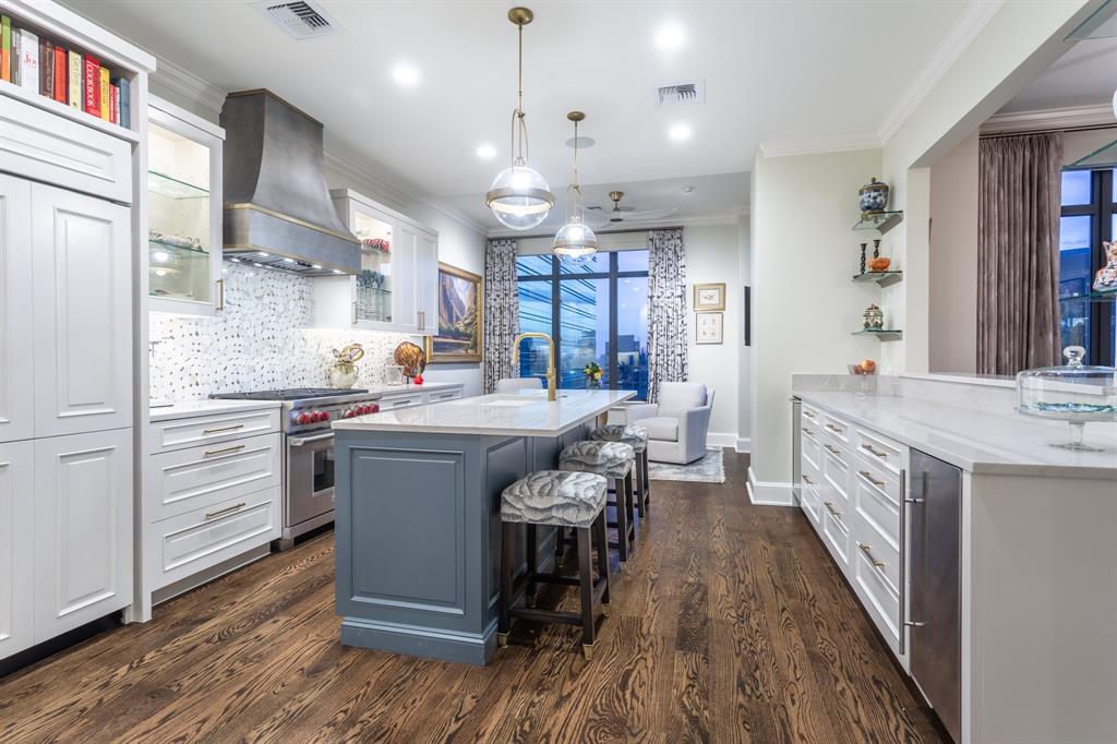 Ritz-Carlton Residences - Residential