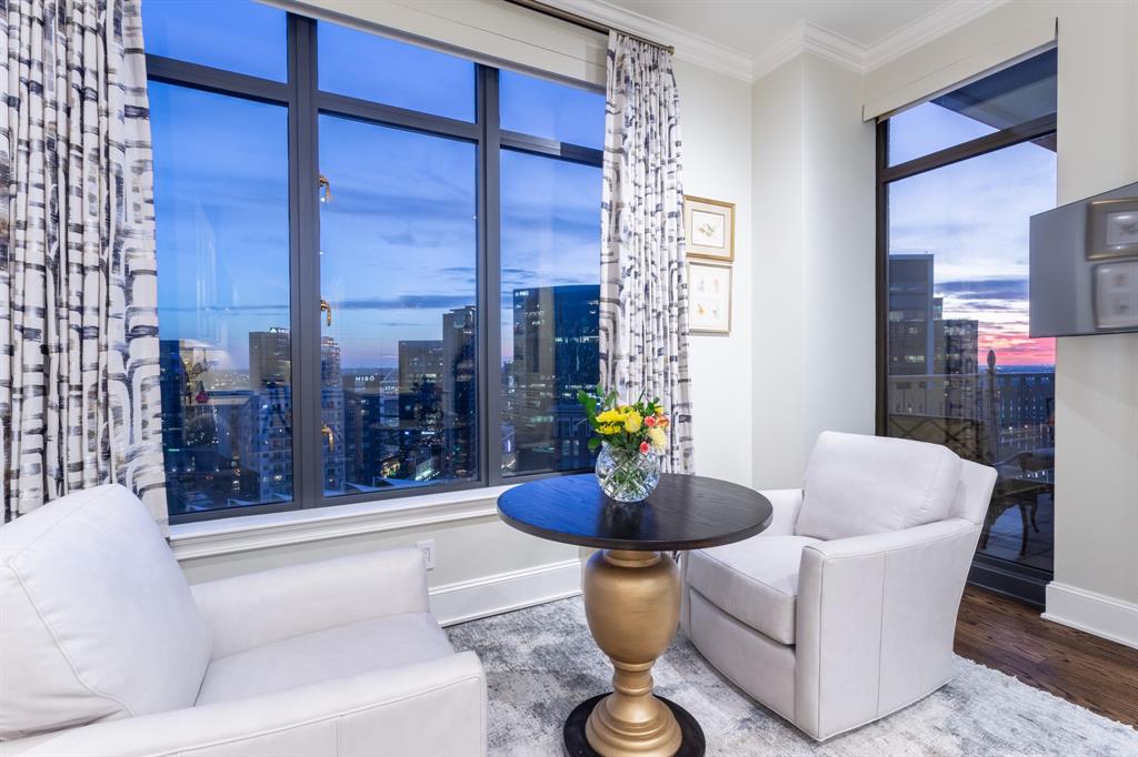 Ritz-Carlton Residences - Residential