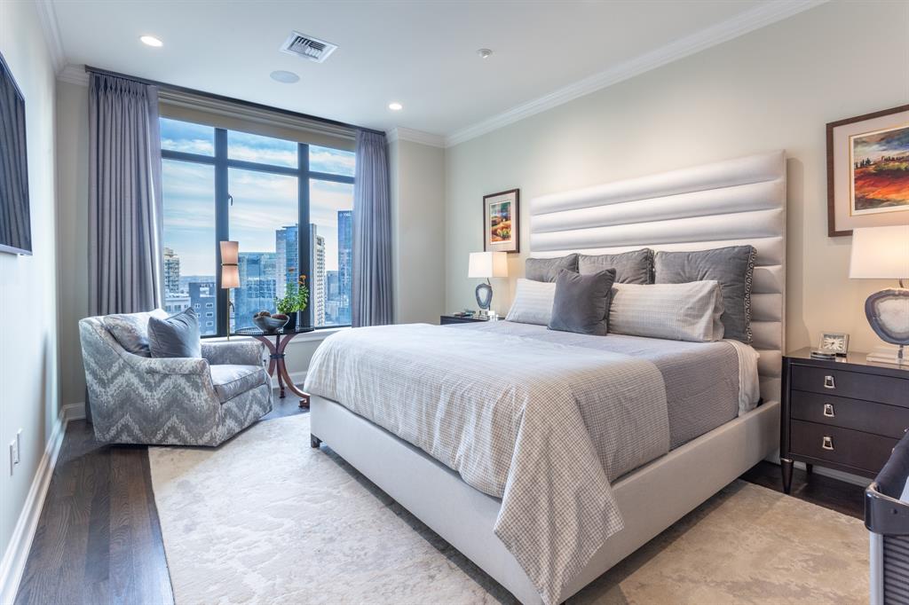 Ritz-Carlton Residences - Residential