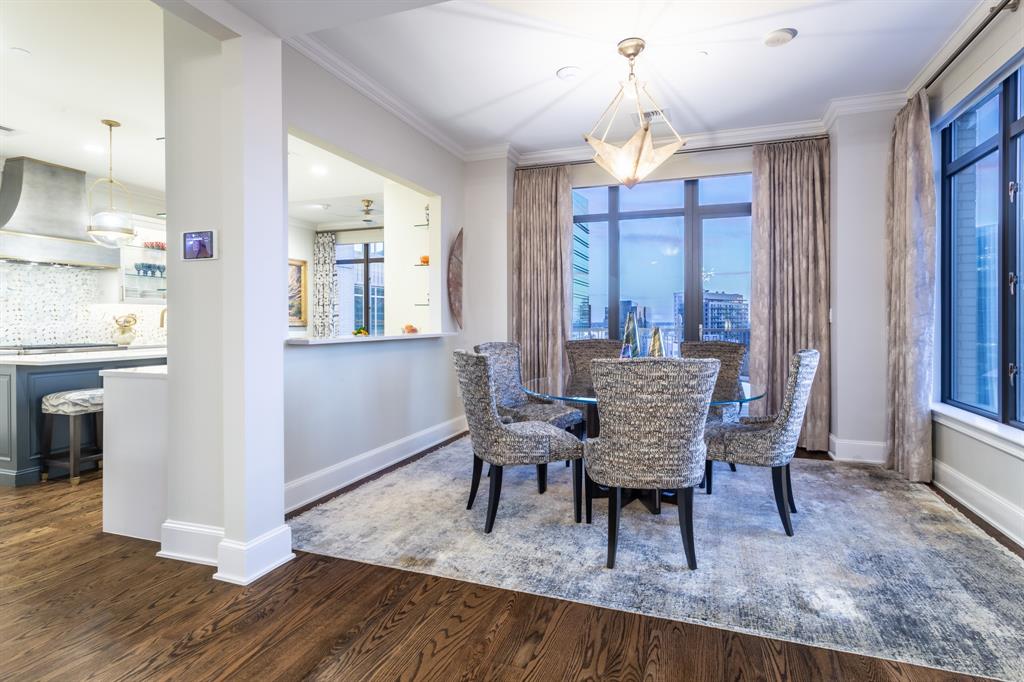 Ritz-Carlton Residences - Residential