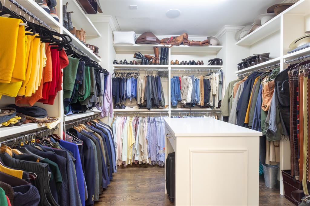 Ritz-Carlton Residences - Residential