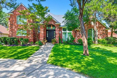 8 Equestrian Trail Duncanville TX 75116
