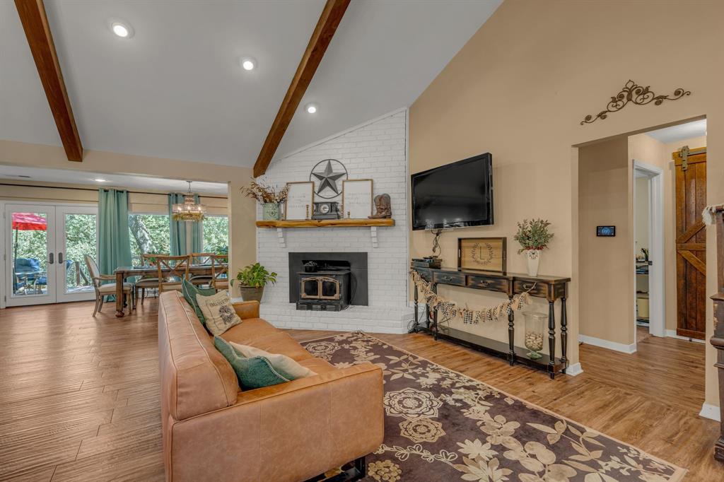 WALKER, JOSIAH SURVEY ABSTRACT 1604 TRACT 6D0 - Residential