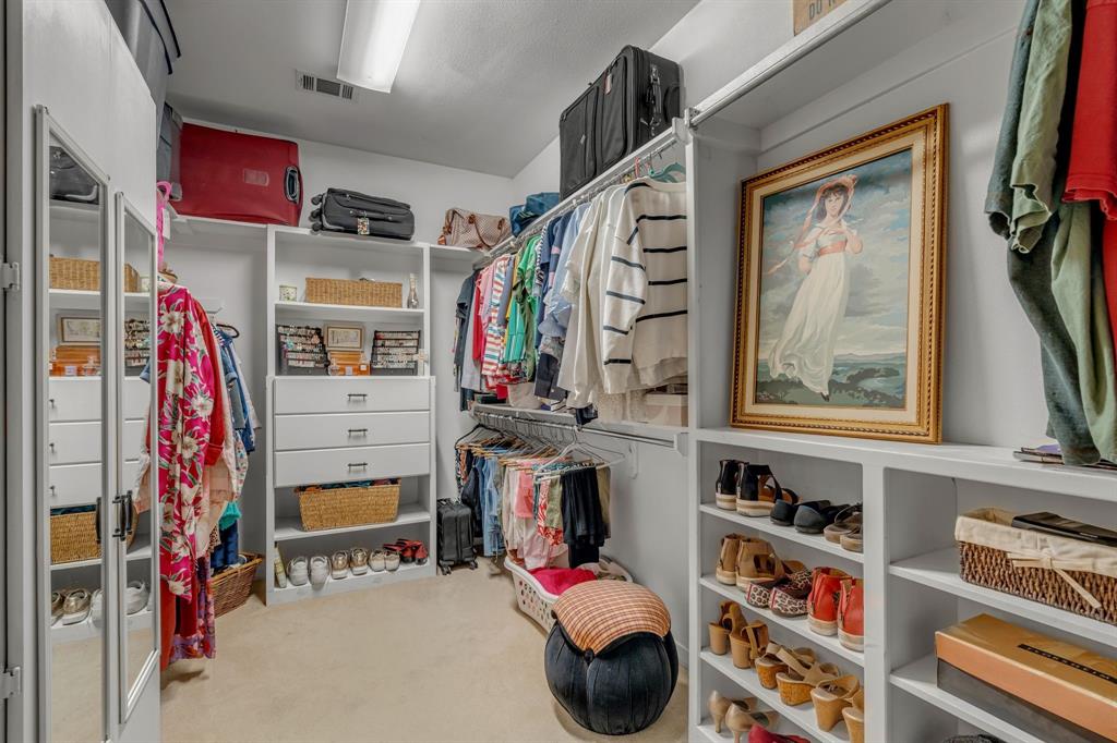 WALKER, JOSIAH SURVEY ABSTRACT 1604 TRACT 6D0 - Residential