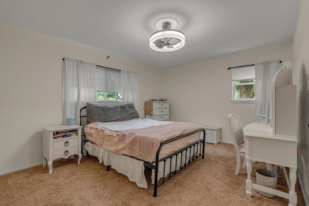 WALKER, JOSIAH SURVEY ABSTRACT 1604 TRACT 6D0 - Residential