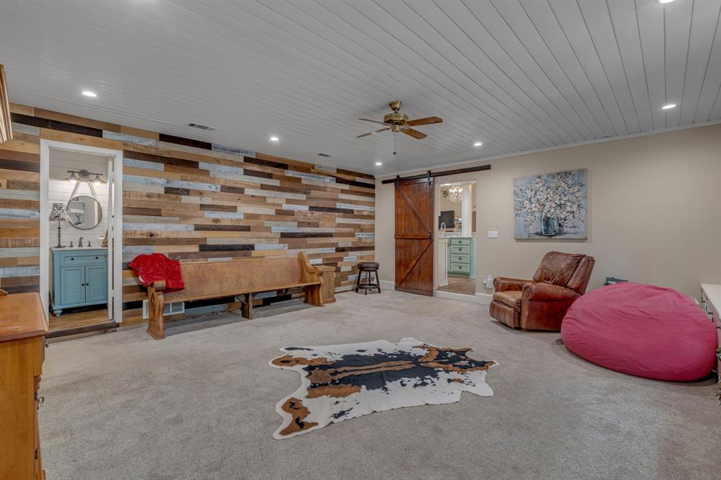 WALKER, JOSIAH SURVEY ABSTRACT 1604 TRACT 6D0 - Residential