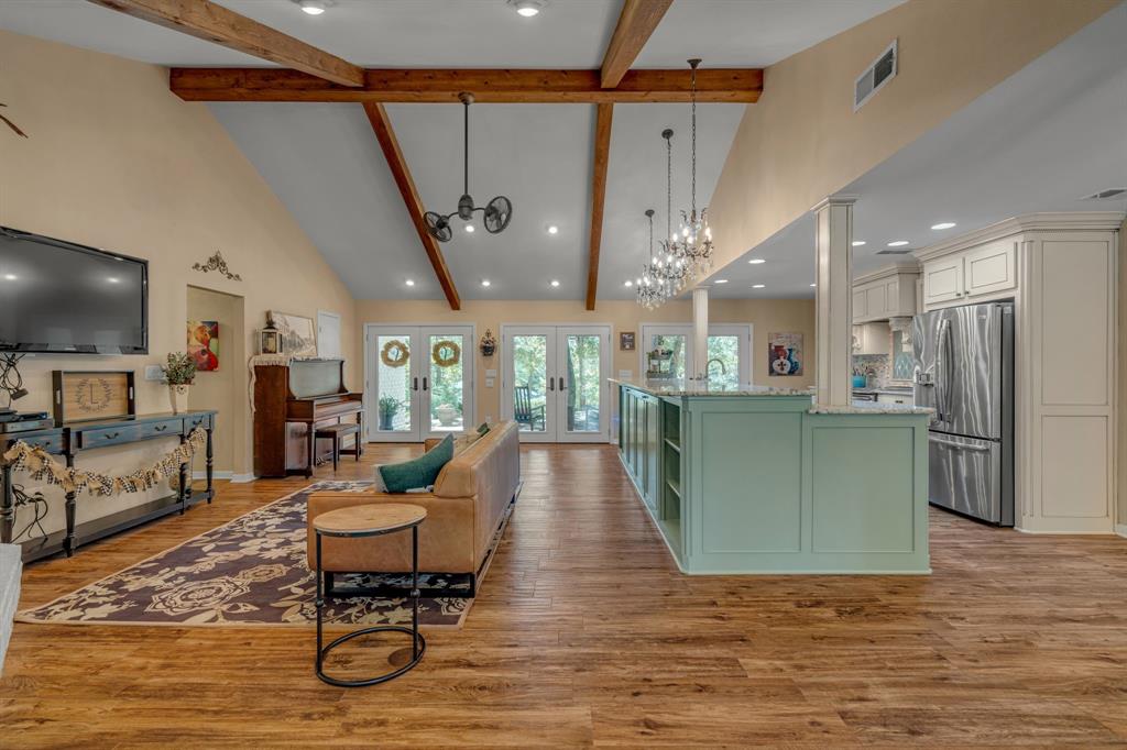 WALKER, JOSIAH SURVEY ABSTRACT 1604 TRACT 6D0 - Residential