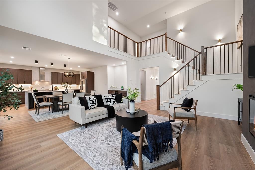 2719 Andrea Lane