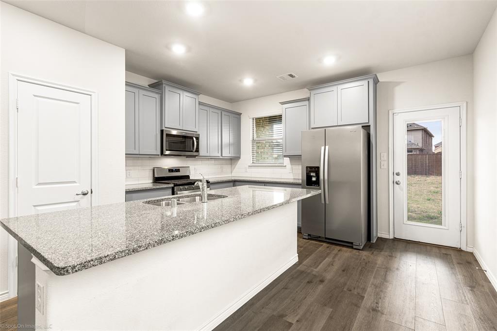 Anna Crossing Villas - Residential