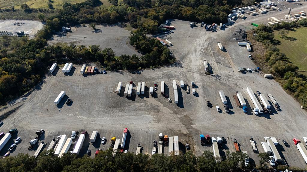 no - Commercial Lease