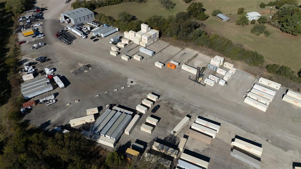 no - Commercial Lease