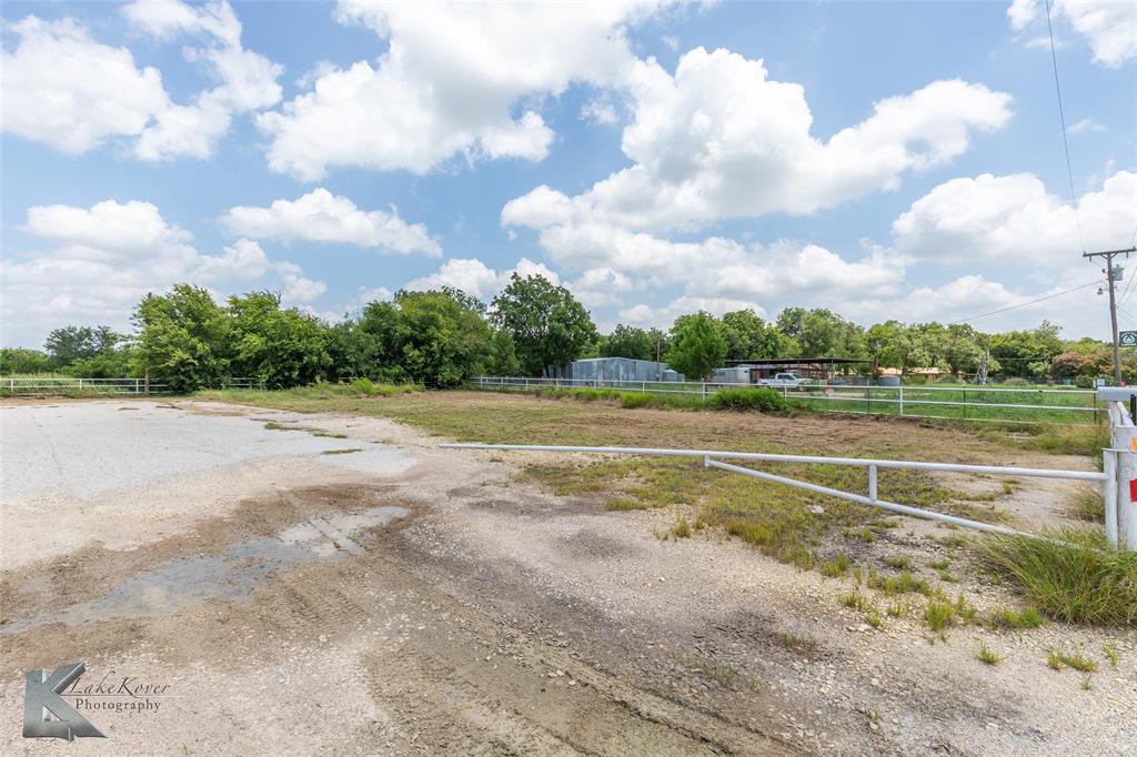 M Bennetes - Commercial Sale