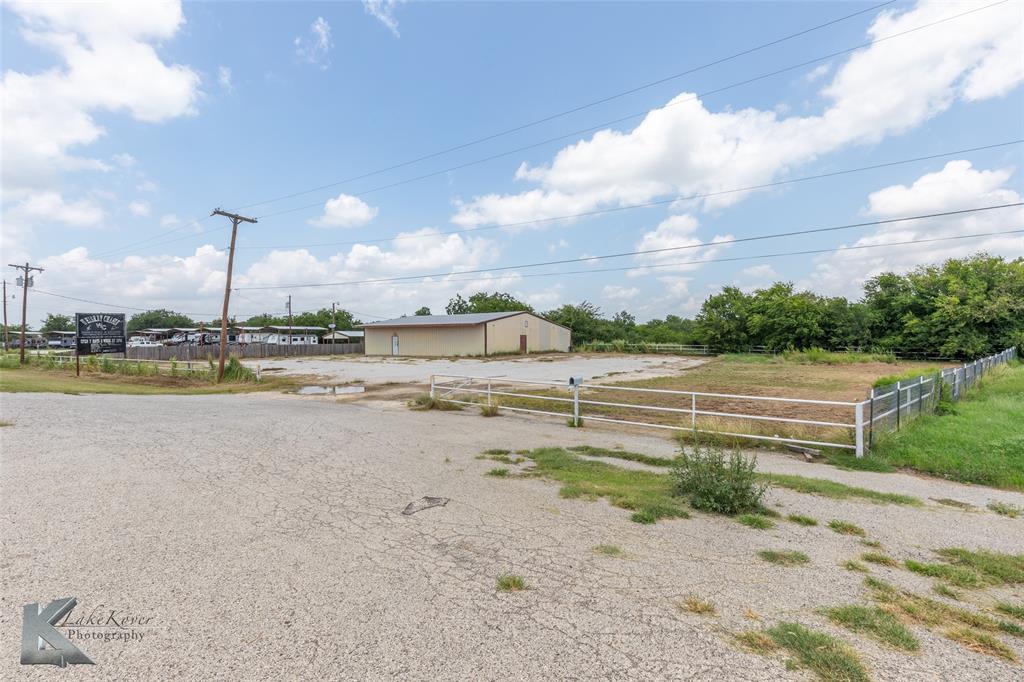 M Bennetes - Commercial Sale