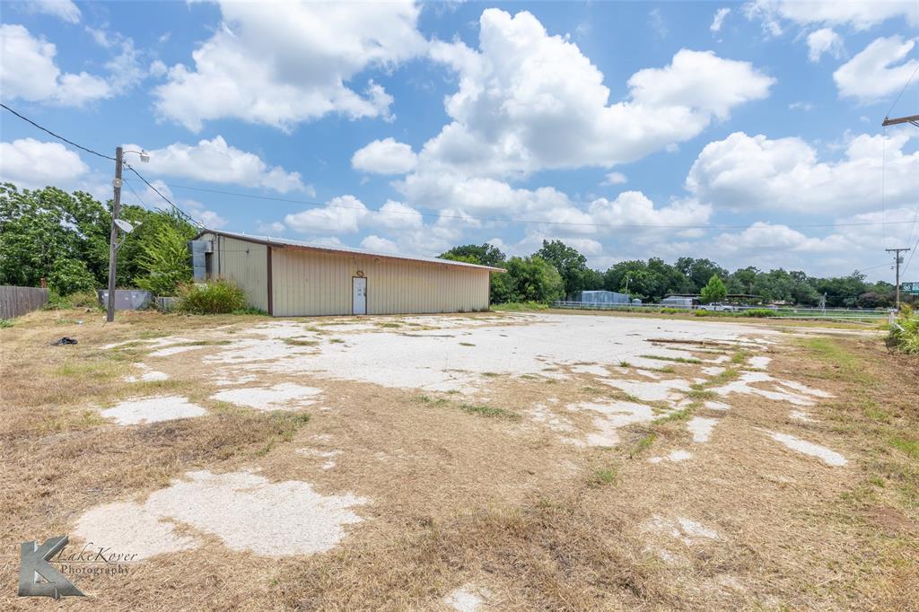 M Bennetes - Commercial Sale