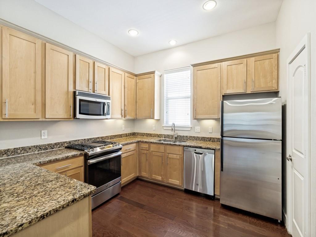 5743 Prospect Avenue 104