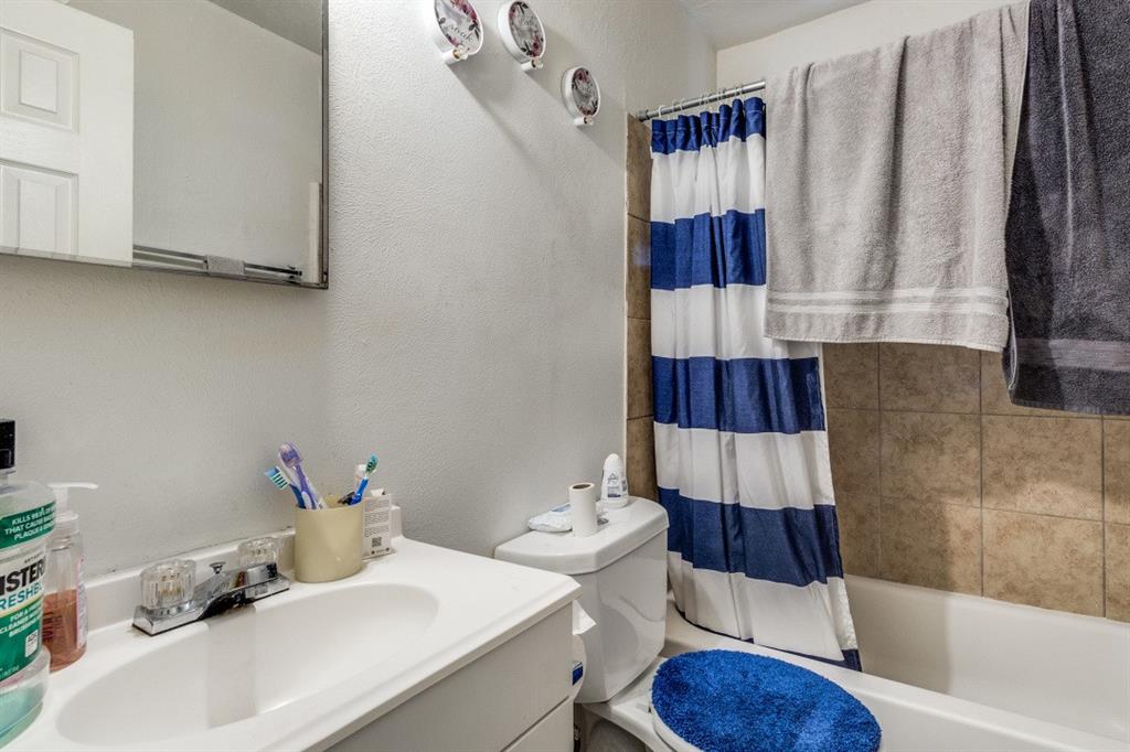 East Columbia Place - Residential Income