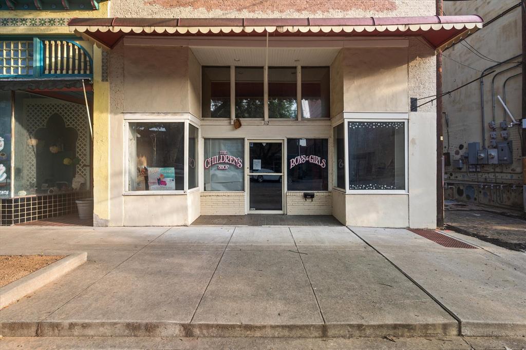 Corsicana - Commercial Sale