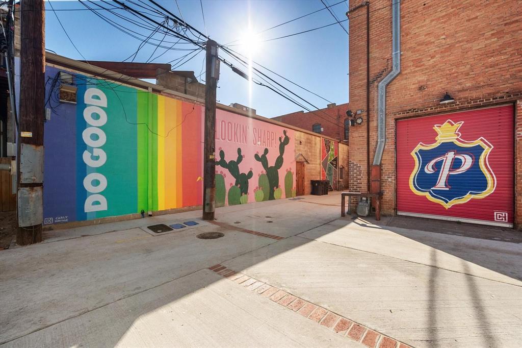 Corsicana - Commercial Sale