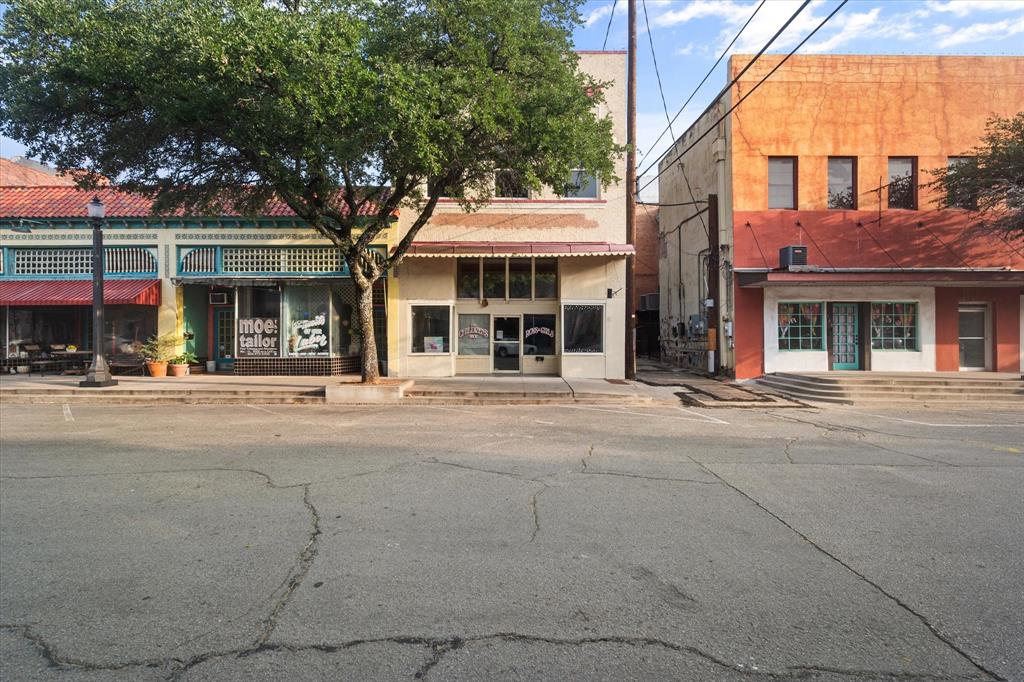 Corsicana - Commercial Sale