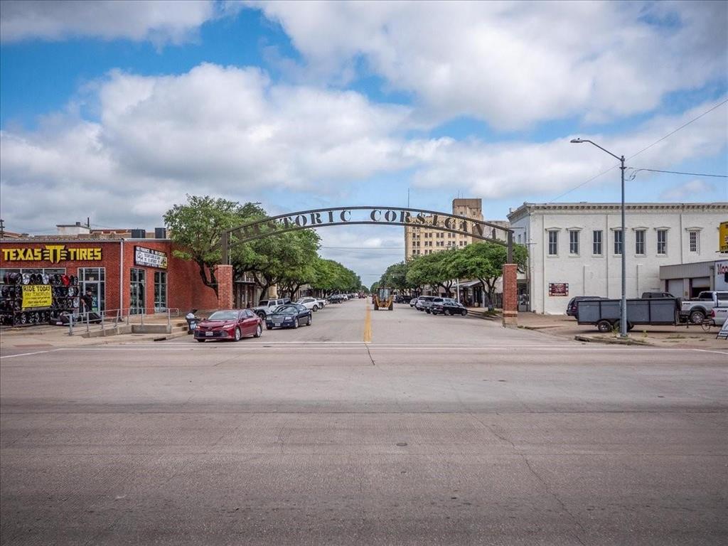 Corsicana - Commercial Sale