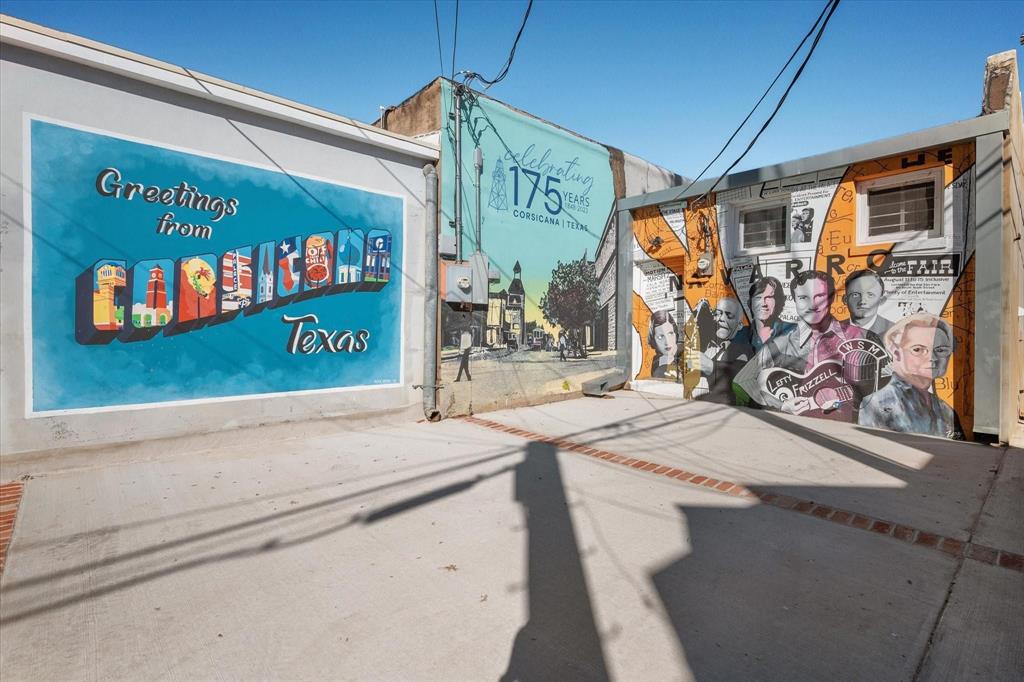 Corsicana - Commercial Sale