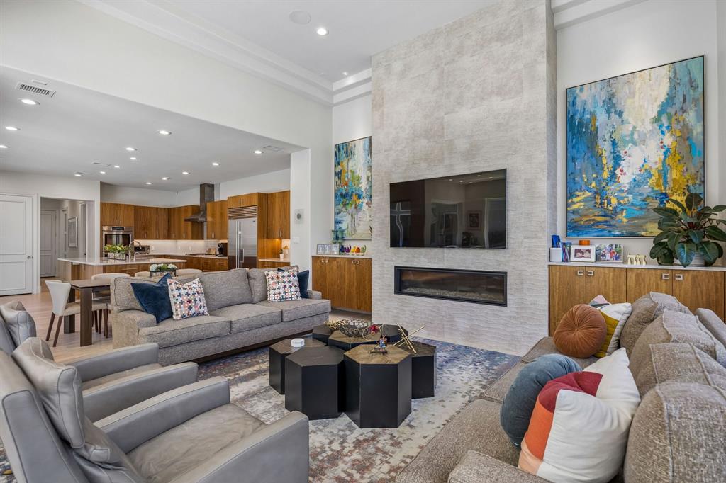 Oaktree Ph Four - Residential