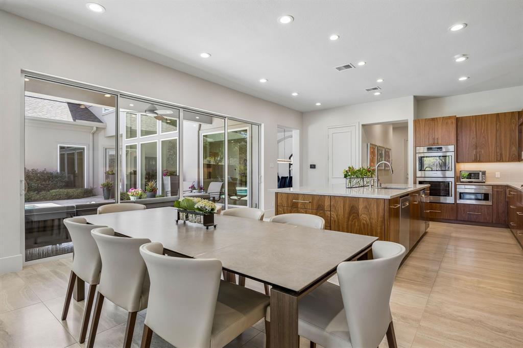 Oaktree Ph Four - Residential