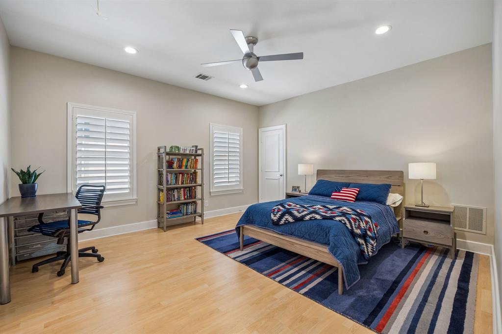 Oaktree Ph Four - Residential