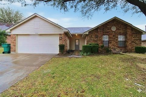 Photo of 910 Elliott Drive, Cedar Hill, TX 75104 (MLS # 21154938)