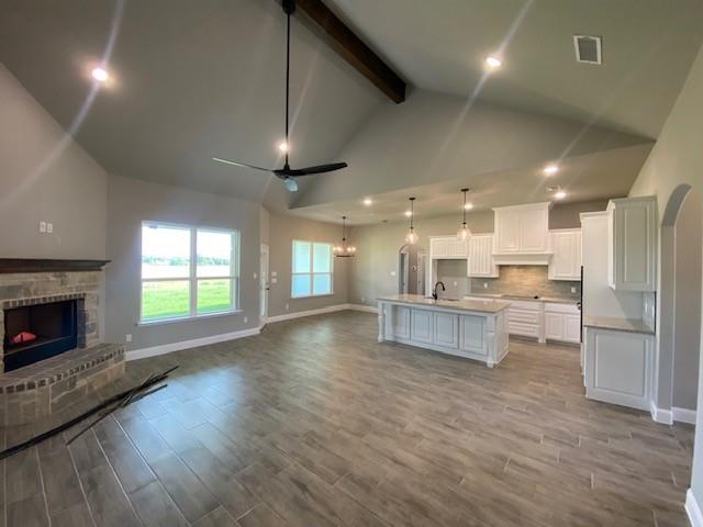 Donna's Place - Residential