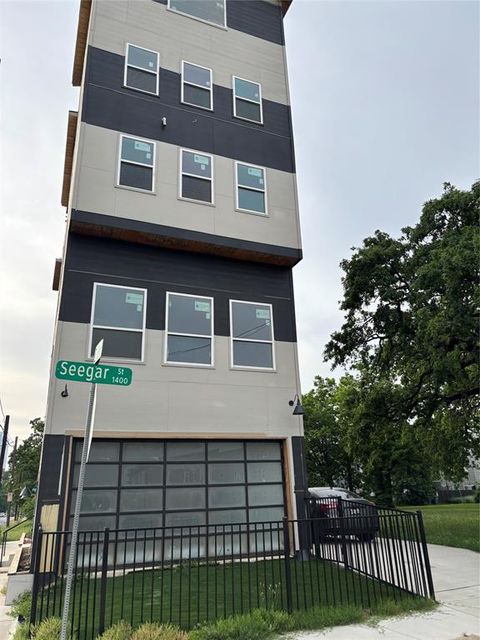 1401 Seegar Street Dallas TX 75215