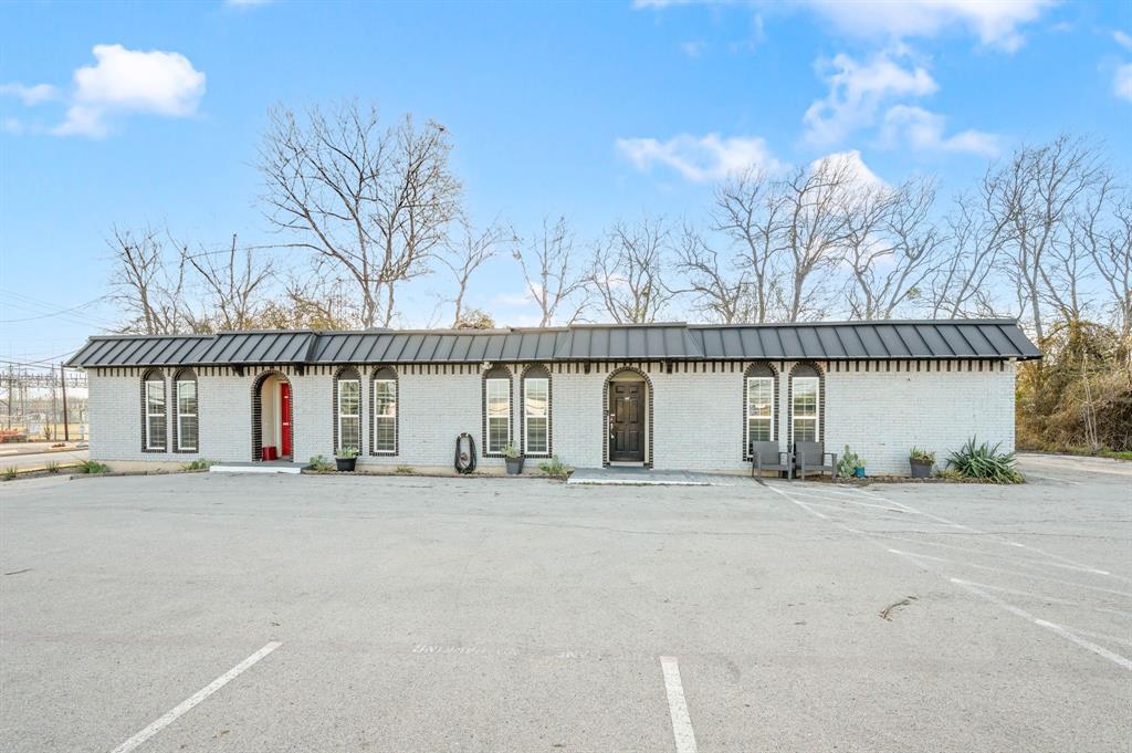 Richland Hills, Texas 76118, United States, ,Commercial,Pending,89507