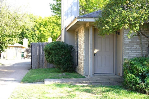 Photo of 2419 Indigo Lane, Arlington, TX 76015 (MLS # 21422433)