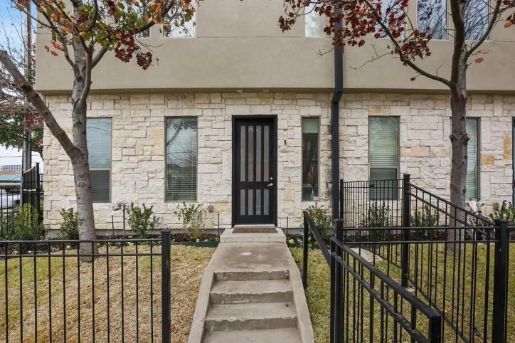 1600 N Haskell Avenue 1