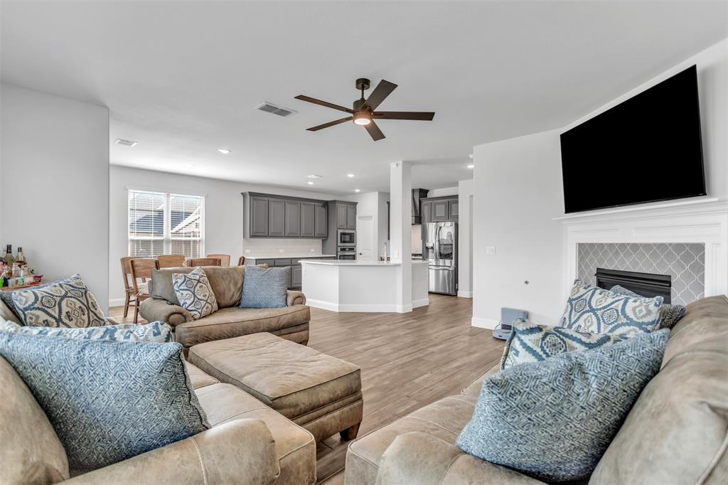 Devonshire Village 14 - Residential