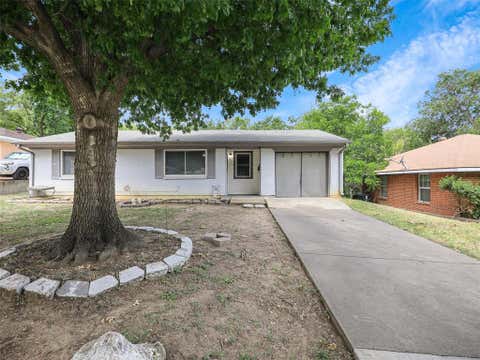 Photo of 717 NW 14th Street, Grand Prairie, TX 75050 (MLS # 21347663)