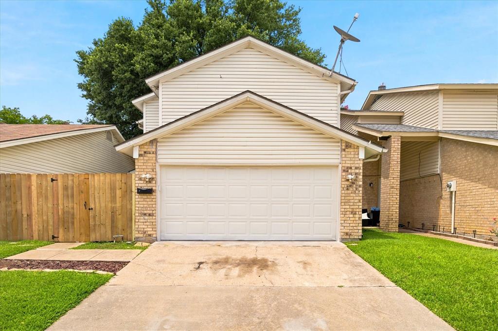 Photo 1 of 20 — 4913 Burlingame Drive, Garland, TX 75043
